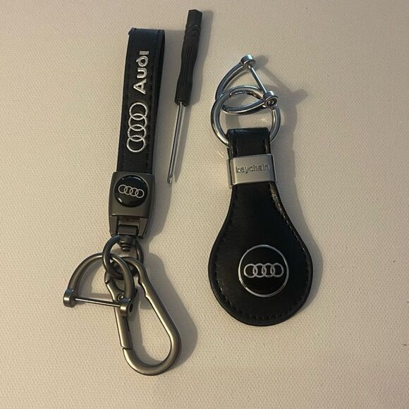 Audi Key Fob Keychains in Black Leather Set of 2 Keychains NWT - Picture 3 of 4
